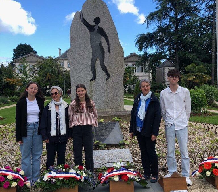 Participation à la cérémonie de la journée nationale de la Résistance pour les trois élèves de première, Lauréats du Concours National de la Résistance et de la Déportation